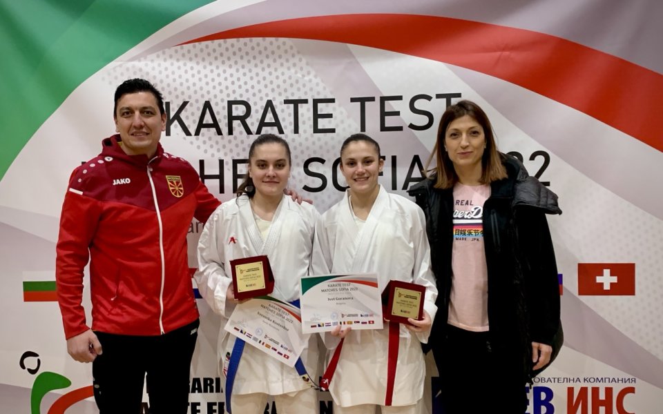 Олимпийската ни шампионка по карате от Токио Ивет Горанова събра