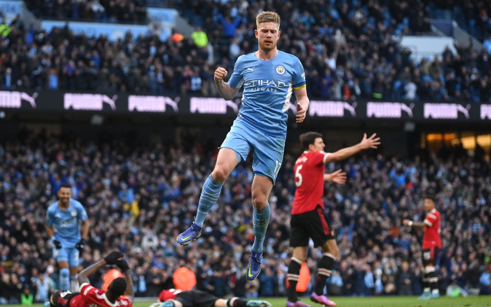 Отборите на Манчестър Сити и Манчестър Юнайтед играят при резултат