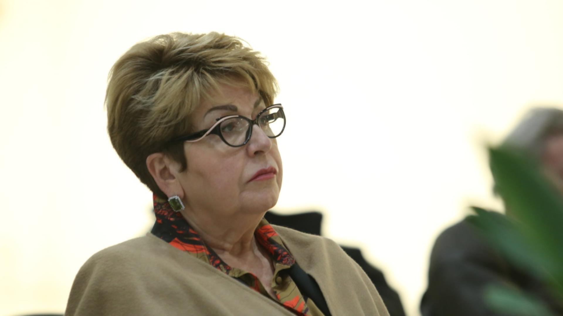 Със скандирания Тук не е Москва  руската посланичка Елеонора Митрофанова беше