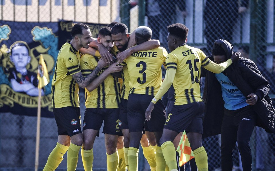 Отборът на Ботев Пловдив скоро може да се подсили с