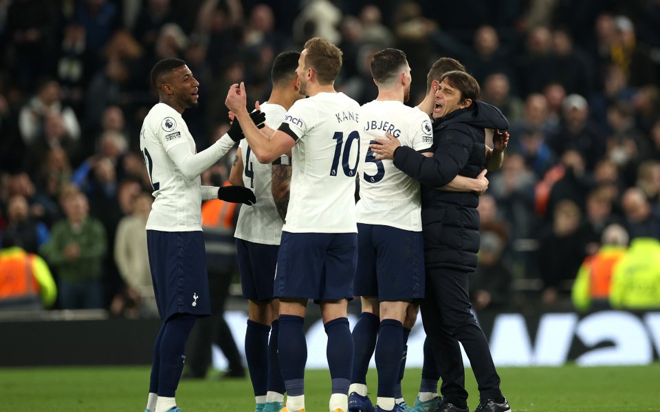 Тотнъм спечели с 3:1 лондонското дерби с Уест Хам от