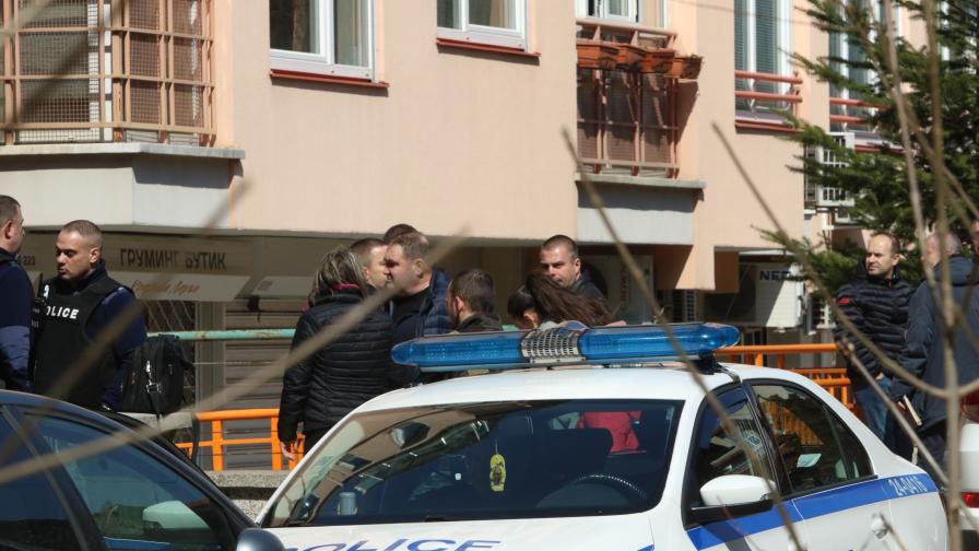 Убийство в София: Застреляха мъж край столичен мол