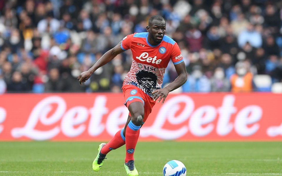 Наполи планира да предложи нов договор на стълба в своята