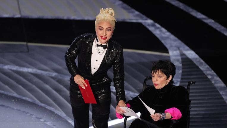 Урок по доброта: Лейди Гага и Лайза Минели на Оскарите