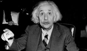 <p>Бруталната история за очите на Айнщайн, откраднати и скрити в сейф</p>