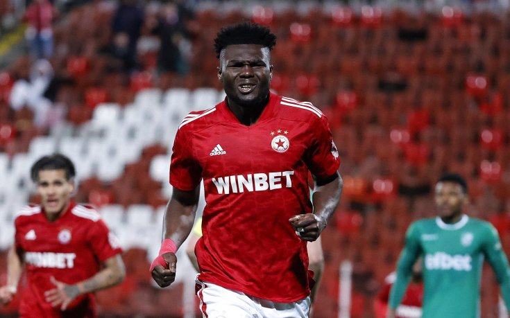 ЦСКА отхвърли огромна оферта за Жорди Кайседо