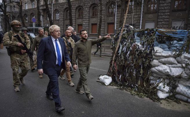 Изненадващо посещение на Борис Джонсън в Киев