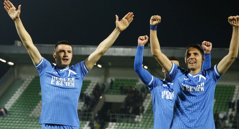 Синята радост след победата в Разград1