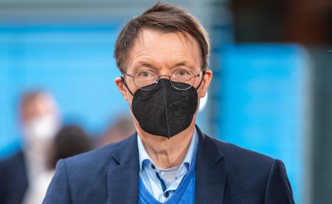 Германският здравен министър призова за носене на маски при събирания на закрито по Великден