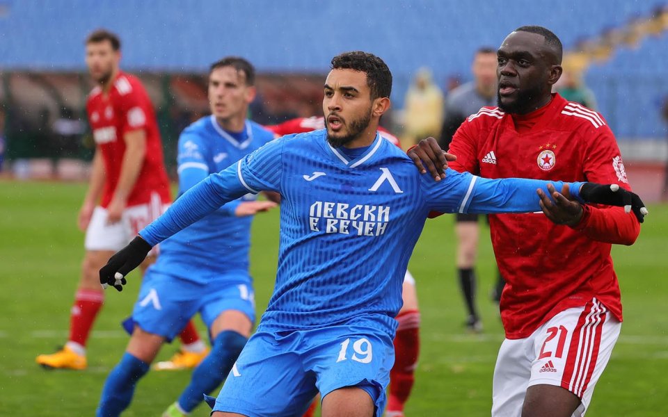 Левски може да изиграе контролна среща с Динамо Киев. Това