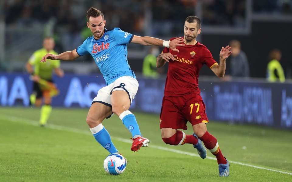 Отборите на Наполи и Рома се изправят един срещу друг
