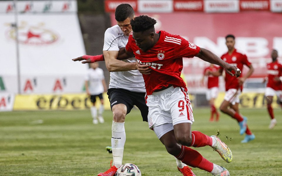 Агентът на Жорди Кайседо &ndash; Ернан Банято, даде изявление пред