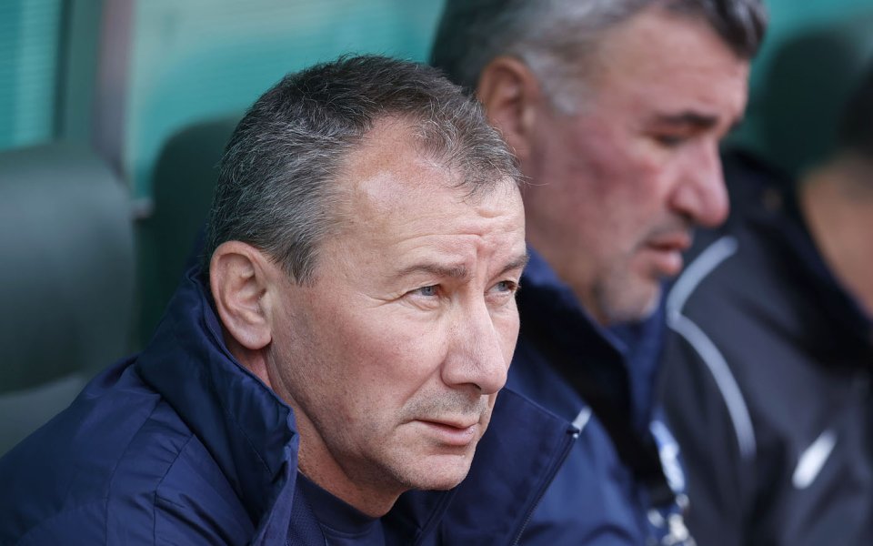 Централният защитник на Арда Алекс Петков ще е готов за