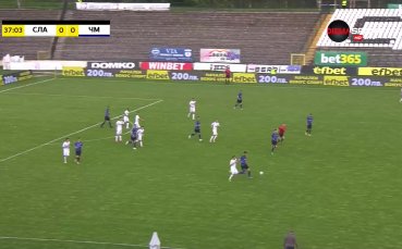 В 37 ата минута гостите имаха претенции за дузпа за игра