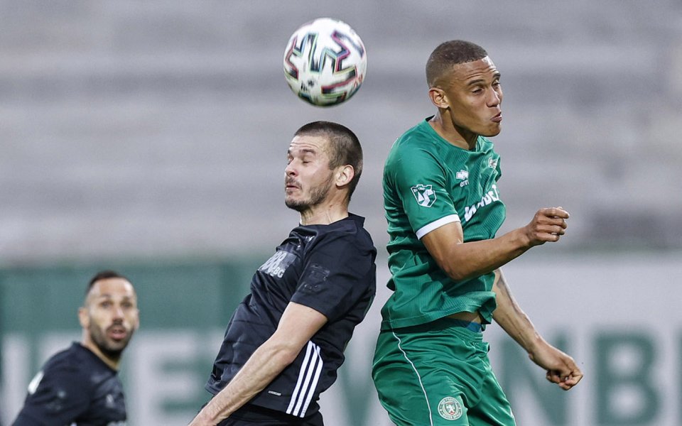 Пирин Благоевград приема Ботев Враца в последния си двубой през