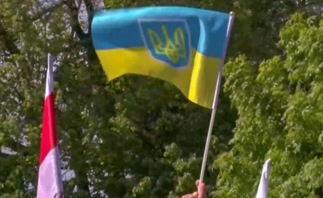 Стотици украински бежанци на митинг в Слънчев бряг