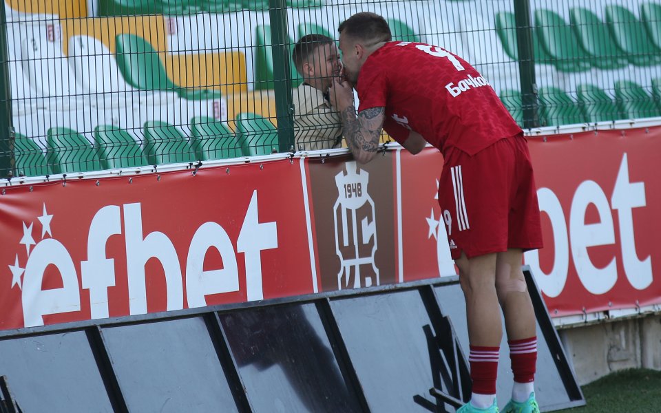 Нападателят на ЦСКА 1948 &ndash; Александър Колев, посвети трите си