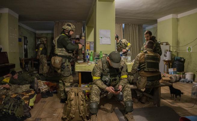 Украинската армия: Руските войски се изтеглят от околностите на Харков