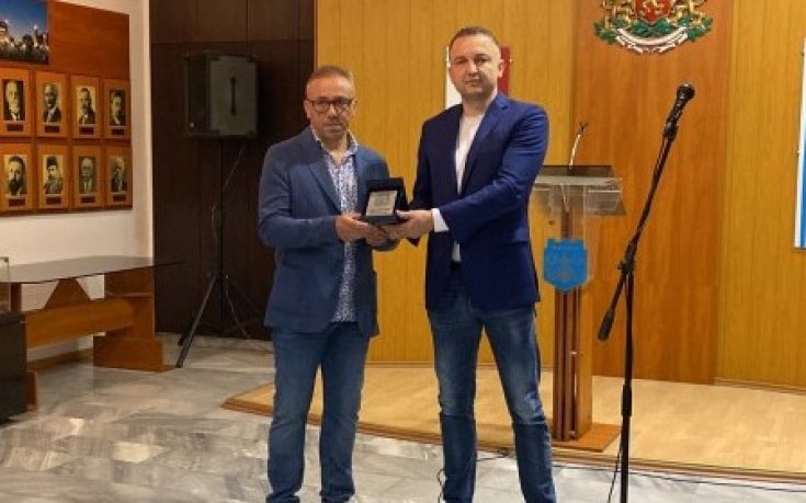 Илиан Илиев получи почетния знак на кмета на Варна