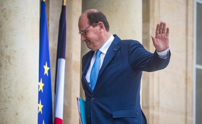 Премиерът на Франция подаде оставка, Елизабет Борн поема поста