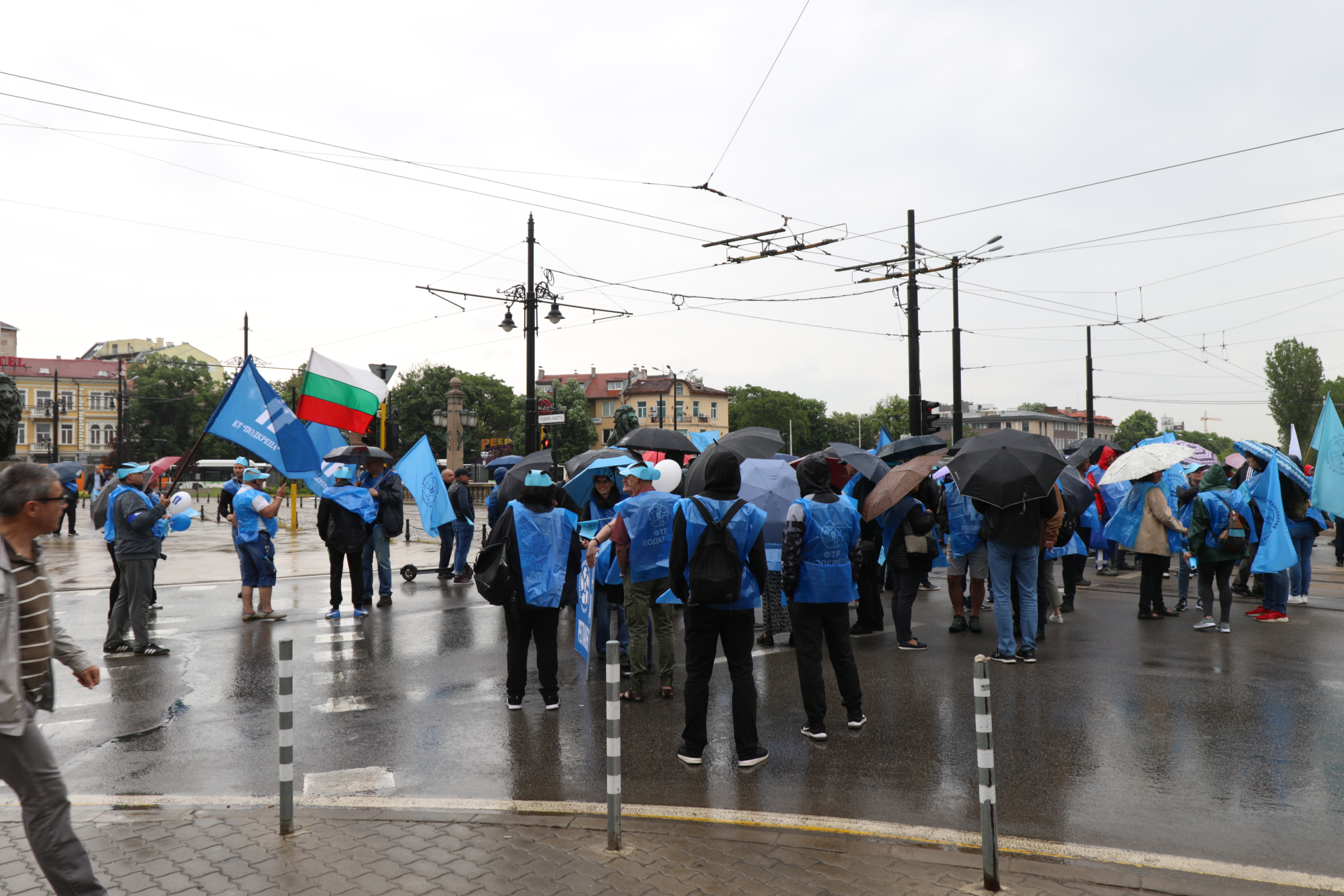 <p>Представители на транспортния сектор протестират в София.</p>