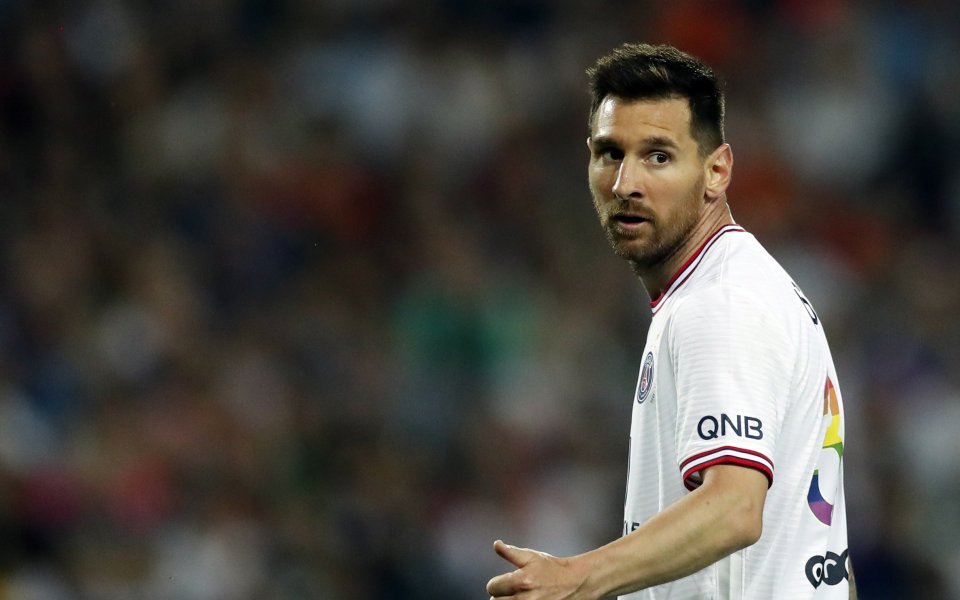 Обкръжението на Лионел Меси е отрекло, че аржентинецът ще се