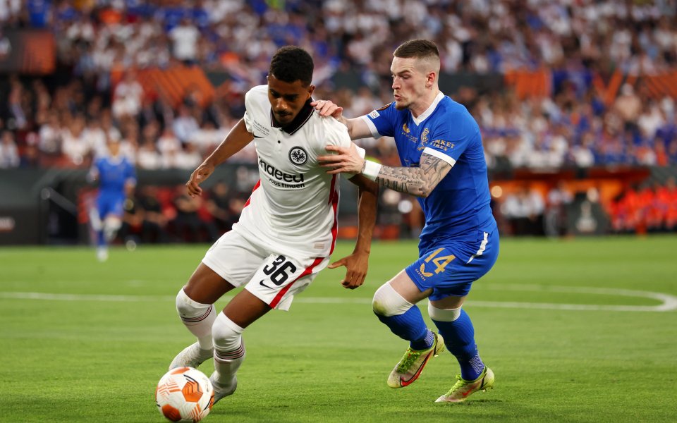 Айнтрахт Франкфурт и Рейнджърс играят при 0:0 във финала на