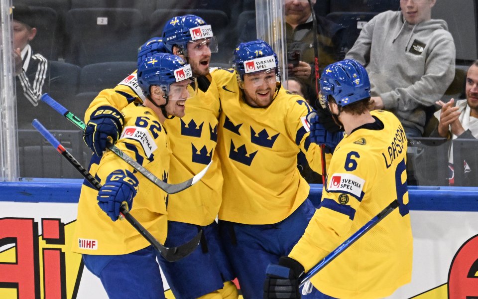 Швеция нанесе първа загуба на Финландия на СП по хокей на лед