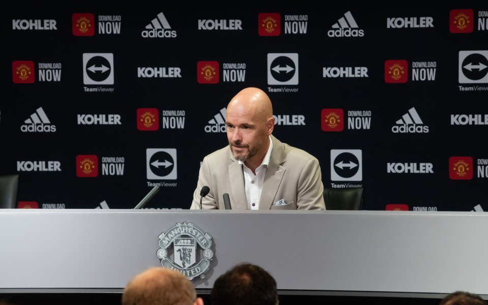 Новият мениджър на Манчестър Юнайтед Ерик Тен Хаг е изпратил