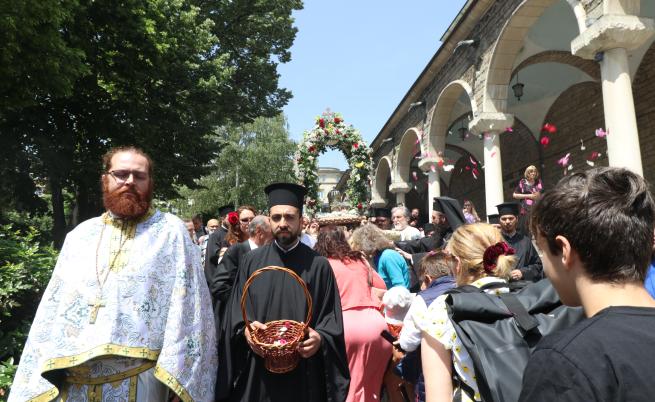 Изпратихме мощите на светите братя Кирил и Методий