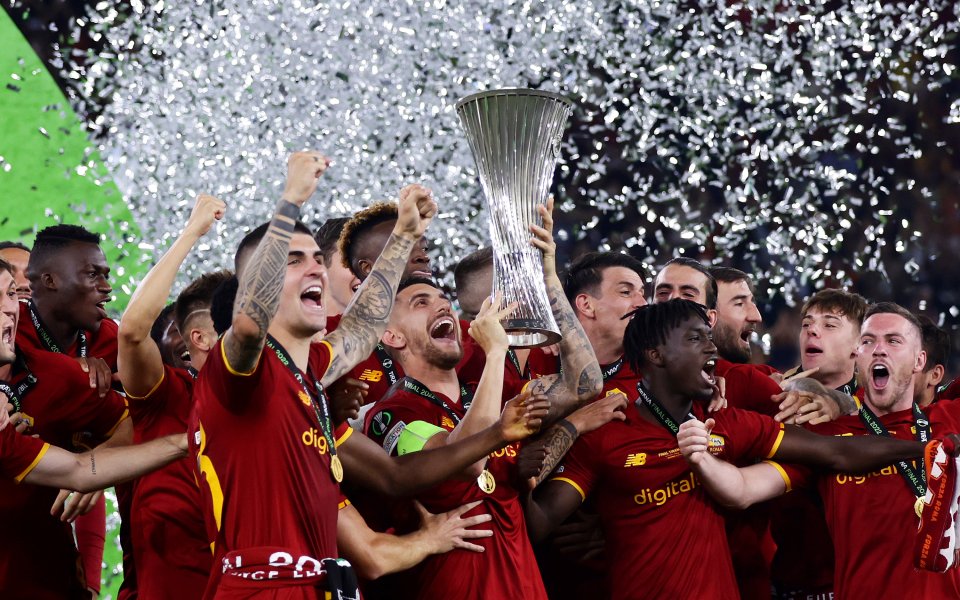 Рома спечели първи европейски трофей в своята история. „Вълците“ се