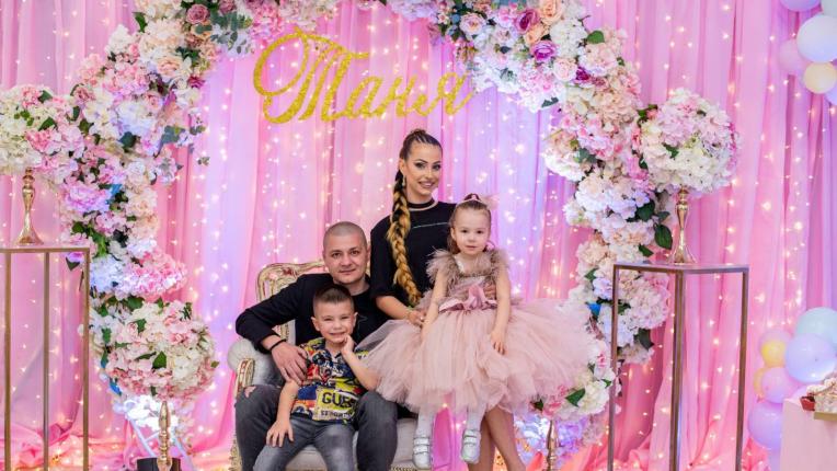  Даяна и Данчо от „ Един за различен “: усмихнати, чаровни и доста влюбени 