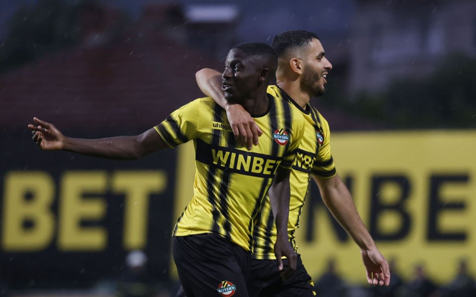 Ботев Пловдив научи петте си потенциални противника на старта на