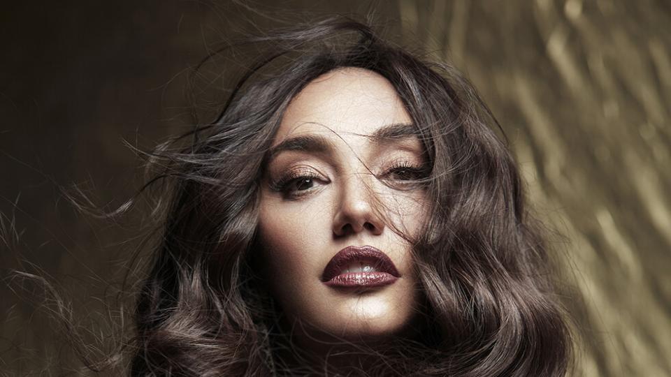 Мария Илиева е edna от любимите певици на България. Преди