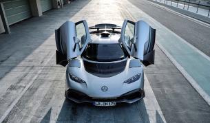 <p>Mercedes-AMG One: двигател от Ф1, 1063 к.с., 2 млн. евро</p>