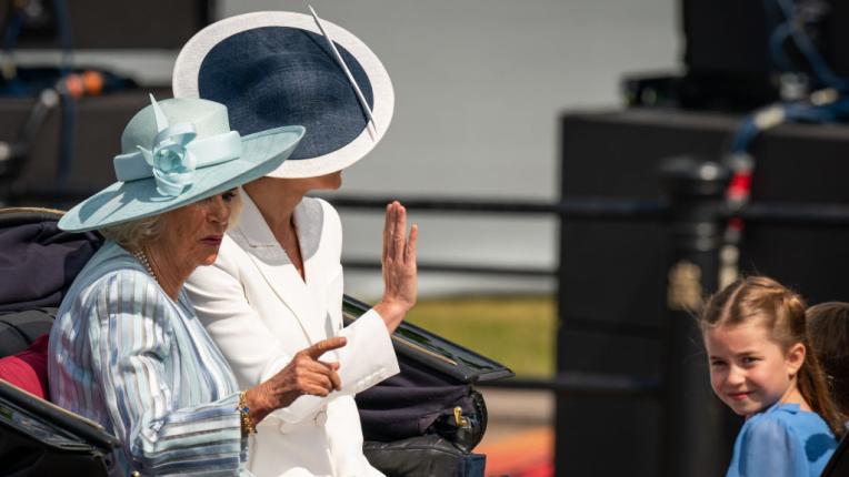  Камила, Кейт и трите ѝ деца на празненството по случай платинения празник на кралицата 