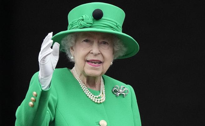 Кралица Елизабет II: Почувствах смирение и бях дълбоко трогната