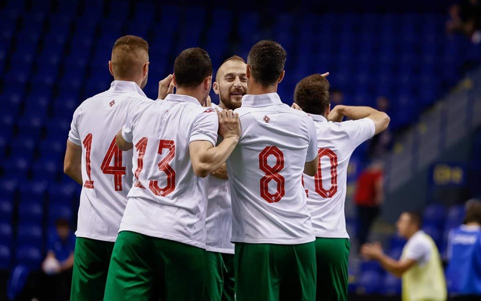 България е на осминафинал на Европейското по минифутбол!