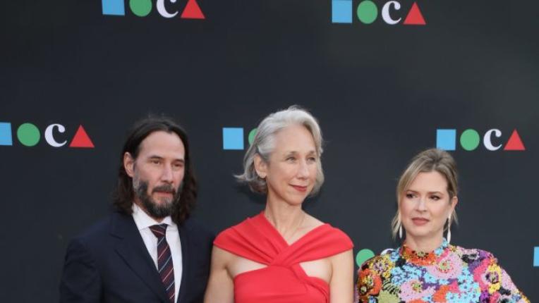  Киану Рийвс и Александра Грант на аления килим на MOCA церемония 