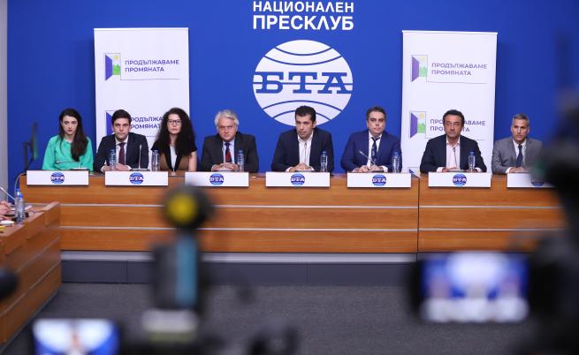 Какво пишат световните агенции за ситуацията с управляващата коалиция в България