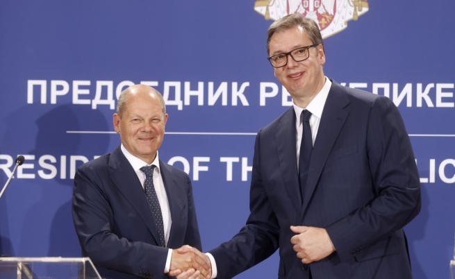 Шолц поиска Сърбия да се присъедини към санкциите срещу Русия