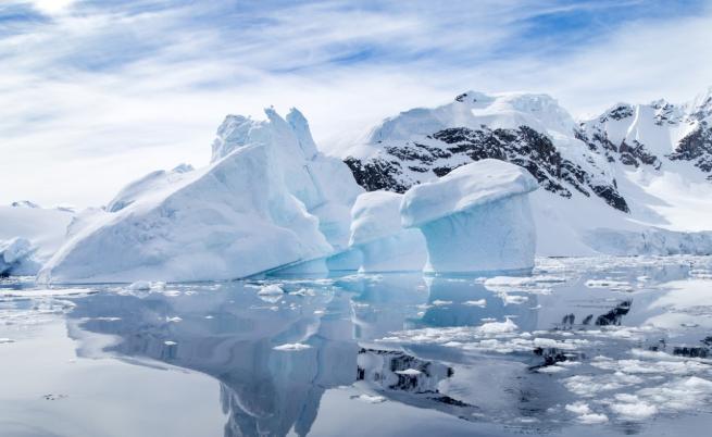 Учени пробиха ледено ядро от Антарктида и откриха нещо много тревожно