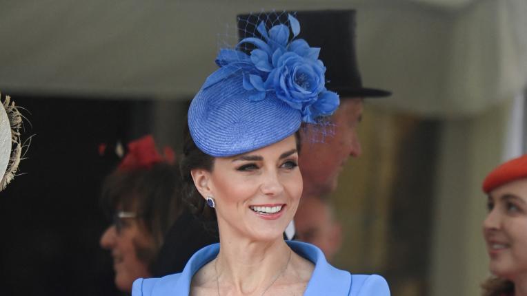 Кейт Мидълтън очарова в синьо за Ордена на жартиерата