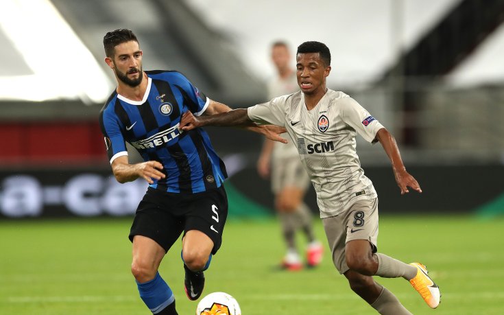 Новият халф на Лацио пътува към Рим (снимка)