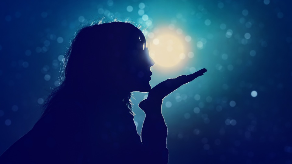 Тази нощ – в нощта срещу Еньовден, звездите слизат на