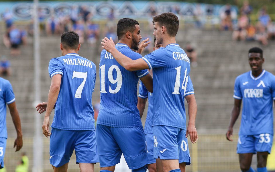 Отборът на Левски играе при резултат 3:0 срещу северномакедонския вицешампион