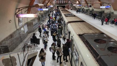 Инцидент в софийското метро, евакуираха пътници