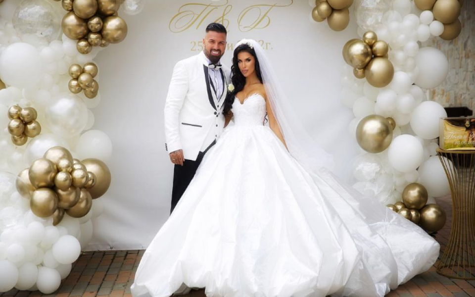 Той разкри, че коафьорът Асен Налбантов е уловил жартиера на