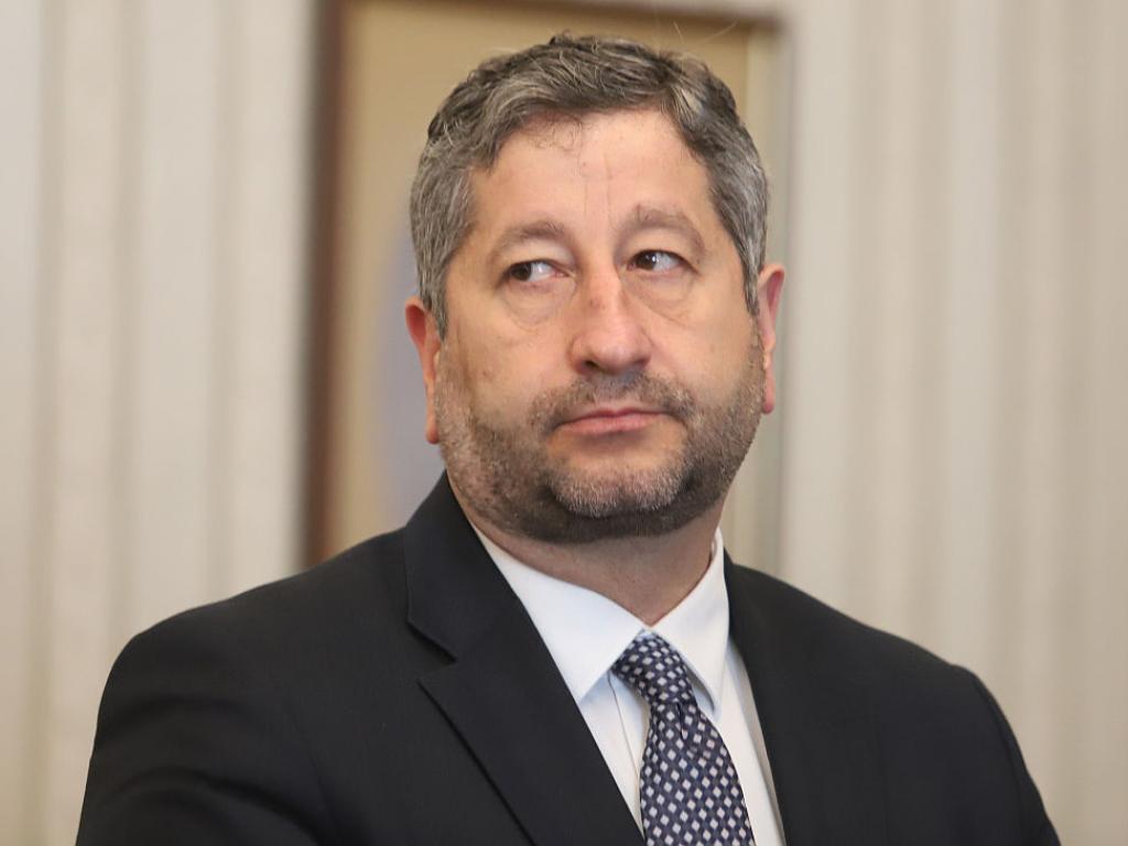 Съпредседателят на ПП ДБ Христо Иванов заяви че от ръководни позиции