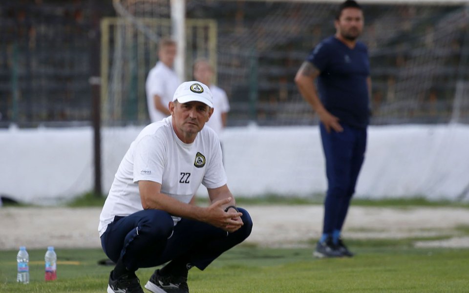 Славия победи с 3:0 у дома Спортист Своге в последната